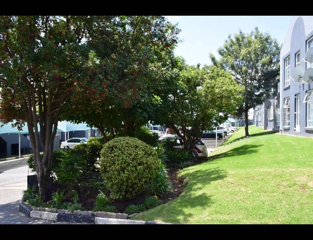 2 BEDROOM TOWNHOUSE FOR SALE IN LYNDHURST